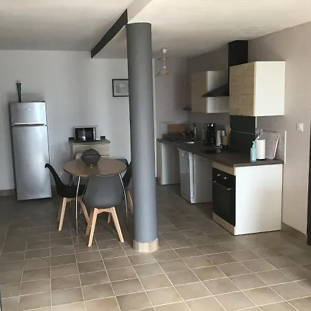 Le Petit Lambertie *