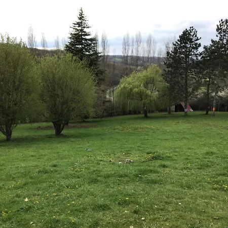 Le Petit Lambertie 度假居 *